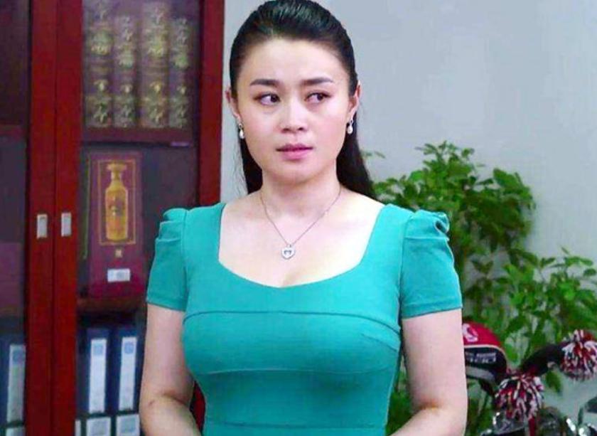 杨幂赵丽颖李沁,赵丽颖杨幂李沁让人无法抉择