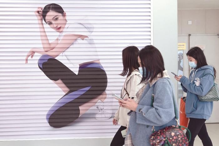 揭秘Z世代省钱秘诀,令人大开眼界,唯品会成年轻人省钱法宝