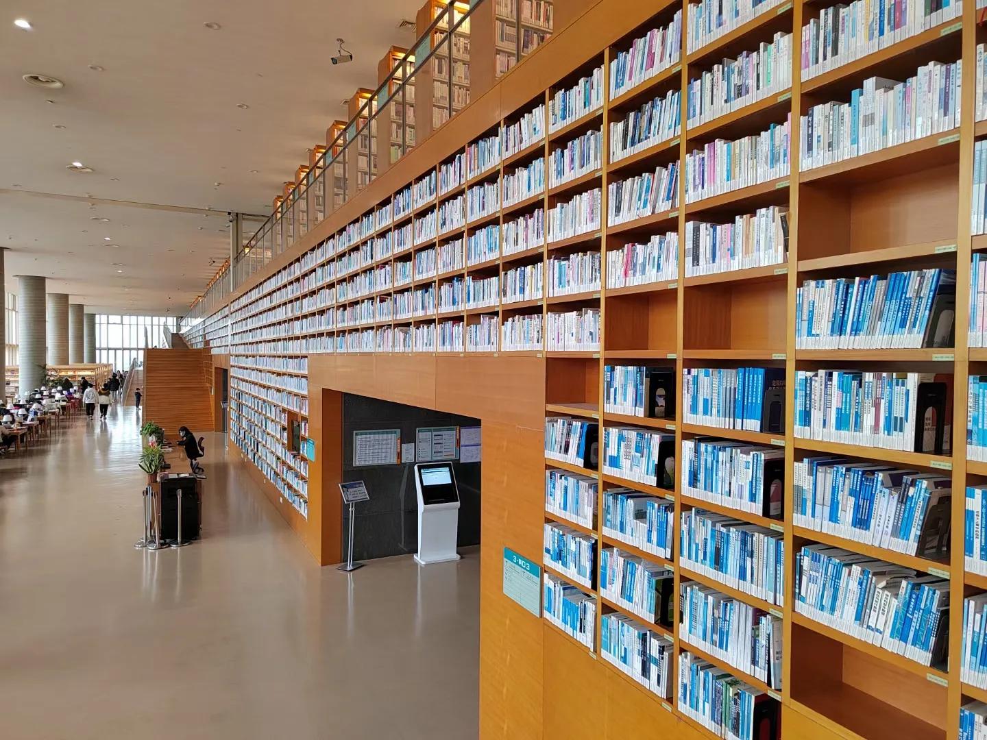 疫情后上海图书馆还开门吗,浦东图书馆正常开放了吗