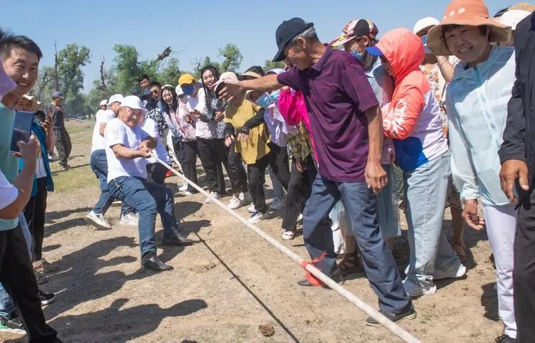 内蒙奈曼旗宝古图沙漠摄影,内蒙古古祭敖包