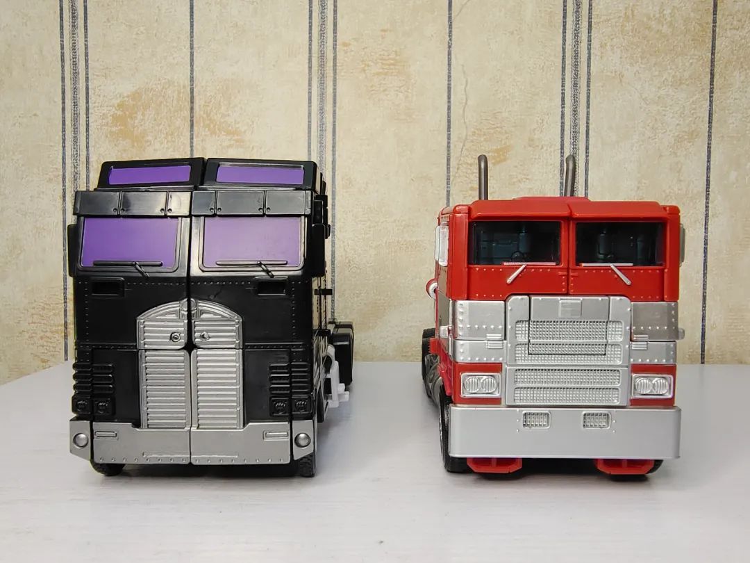 合体嘛，不寒碜——传世指挥官级汽车大师开箱测评