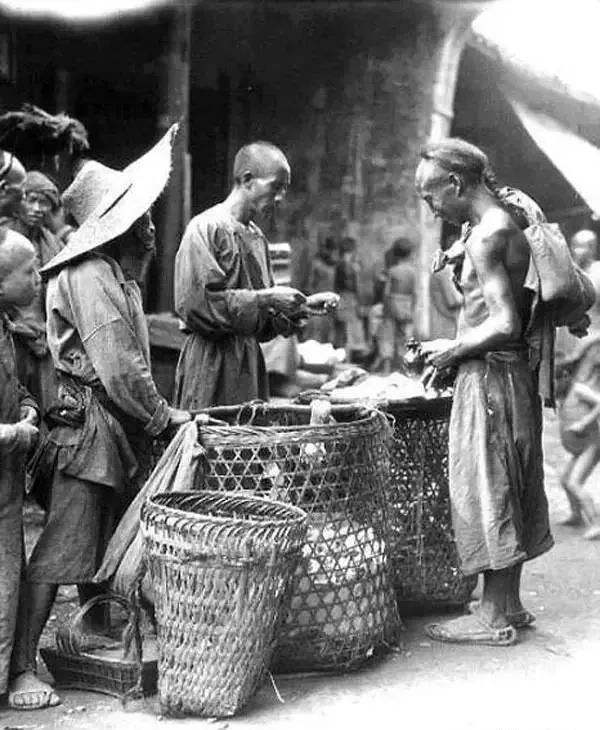 古代一两金子等于多少文铜钱,古代一两金子等于多少