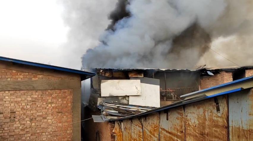 火灾事故厨房,西安一居民楼发生火灾官方通告