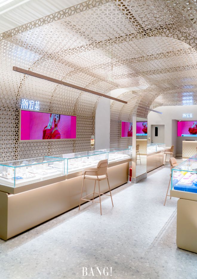 潮宏基襄阳首家非遗花丝概念店,潮宏基花丝工艺探店视频