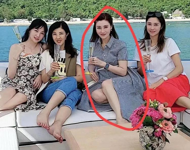 李嘉欣减肥全过程,李嘉欣是怎么瘦的