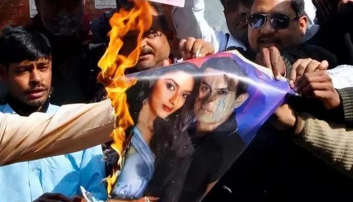 阿米尔汗批判印度社会,印度良心阿米尔汗