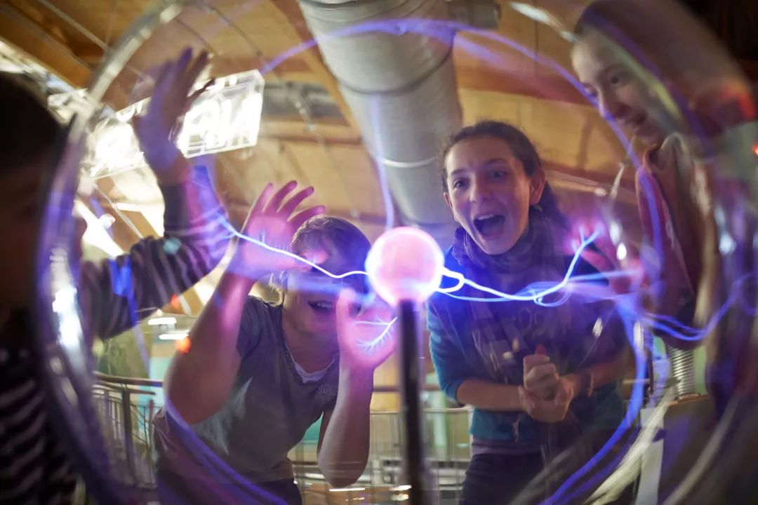 绔ヨ瘽閲岀殑绉戝,绔ヨ瘽閲岀殑瀹囧畽