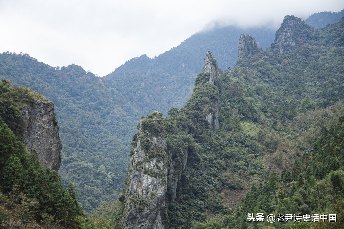 诗忆中华第十八集唐朝（3）诗圣杜甫身世、家乡与经典诗篇推荐