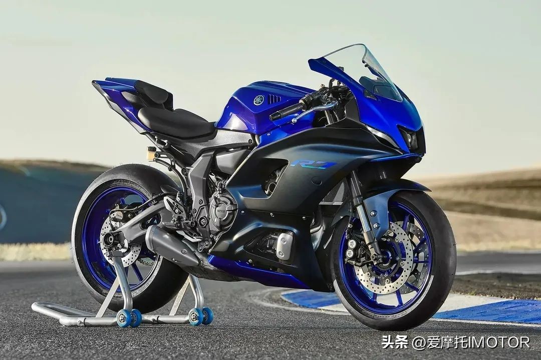 雅马哈发布中量级跑车R7,雅马哈r12999