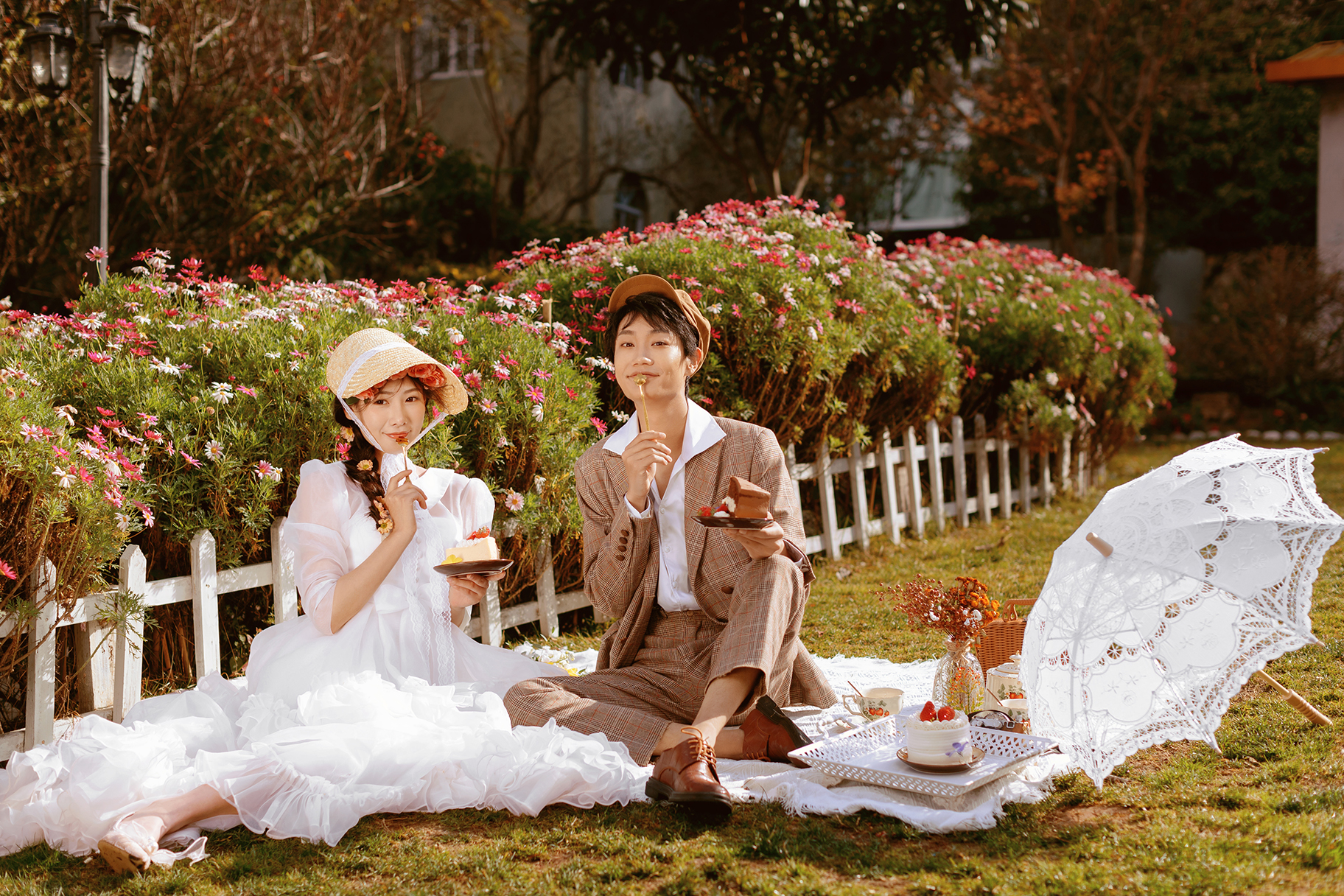 去婚纱店拍一组婚纱照大概多少钱,婚纱摄影价格多少钱一套