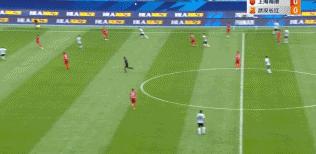 徐新海港首秀43分钟就染红被罚下,上港徐新张琳芃