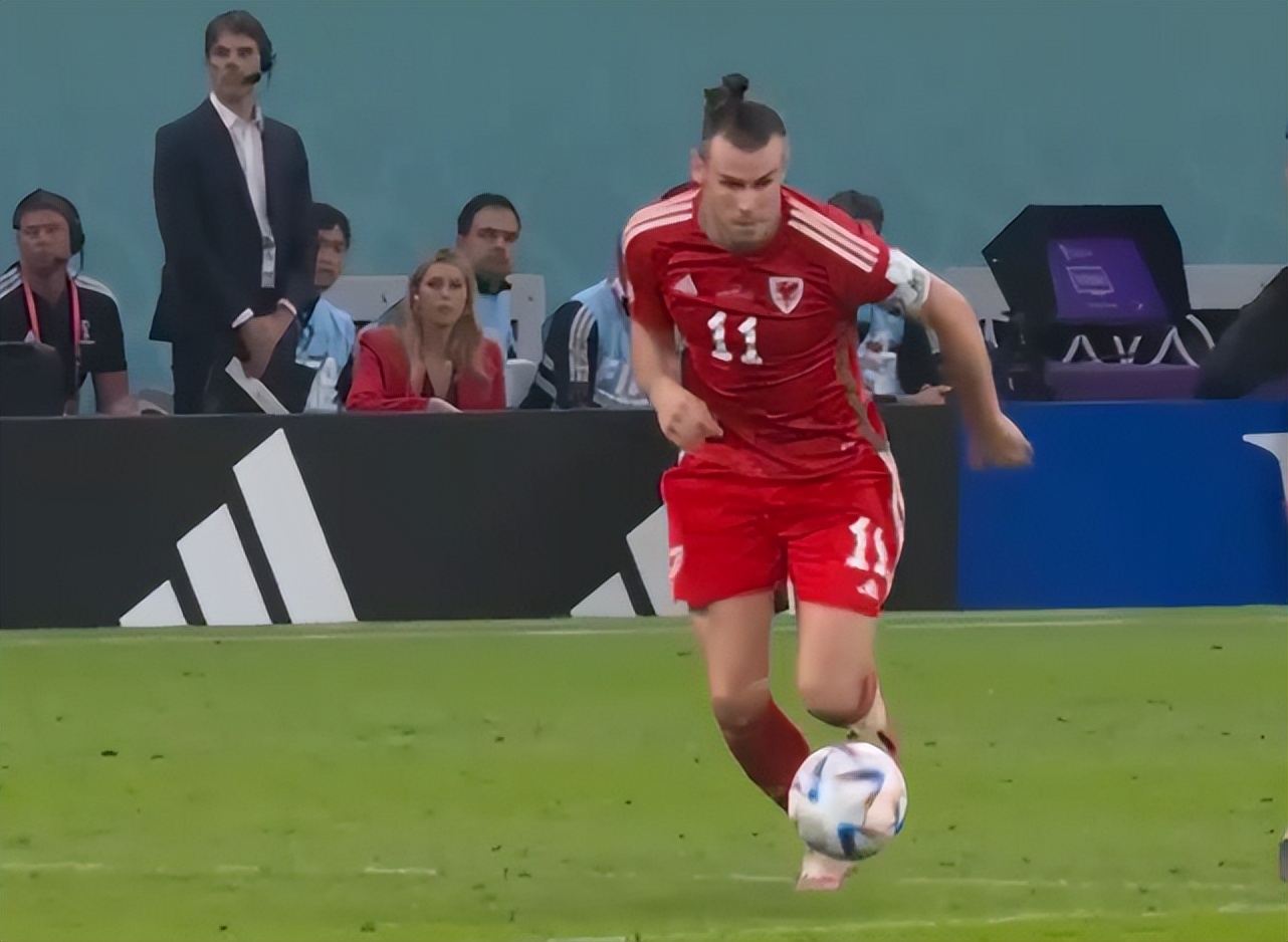 世界杯封神一战高燃,世界杯西班牙夺冠归来全国沸腾