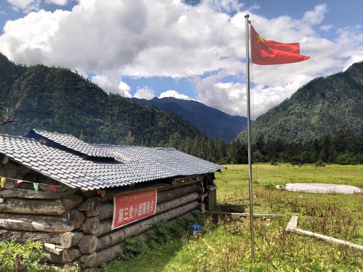 因为冲得太快太猛,和大部队失去了联系,结果却打垮印军一个营