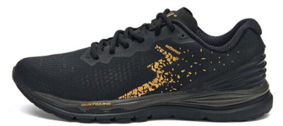 跑鞋推荐黑色100元以内,纯黑碳板跑鞋推荐10元以下