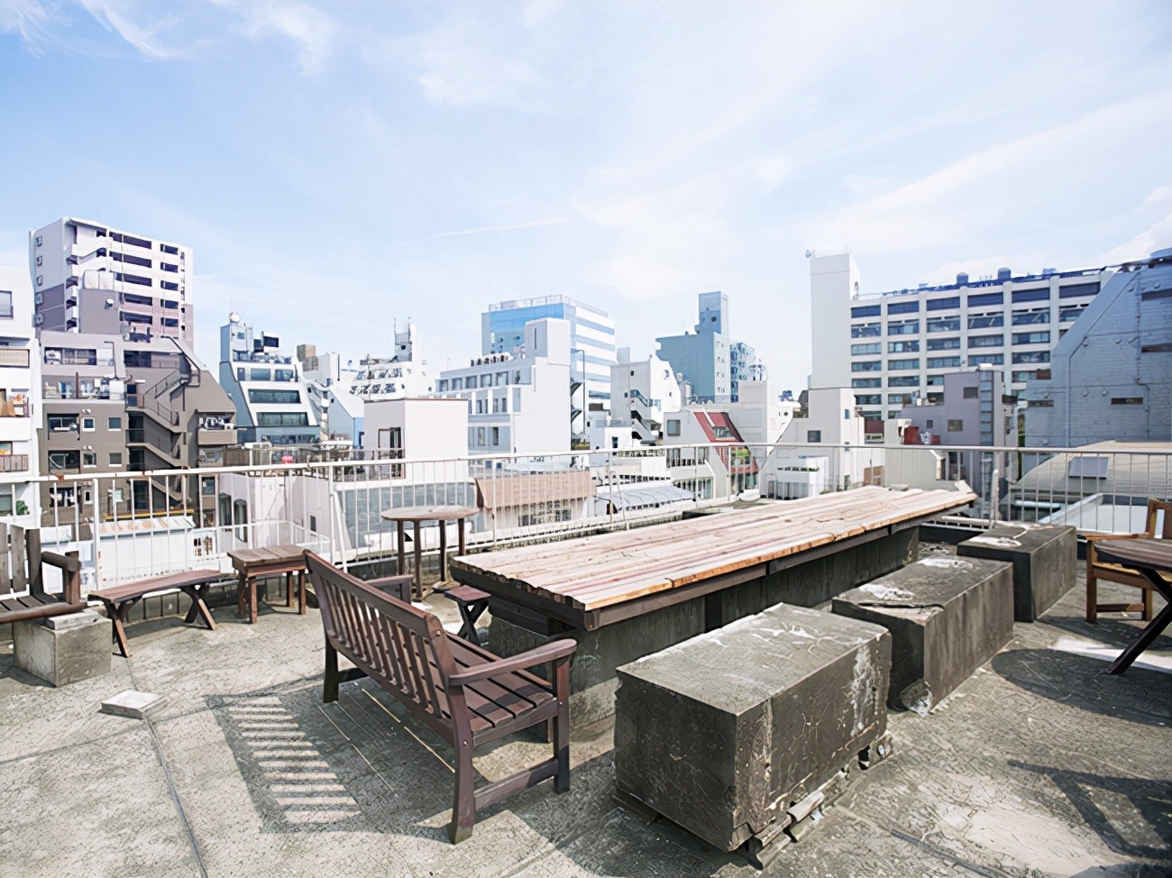 手工咖啡屋改造,废弃的家具改造成文具盒