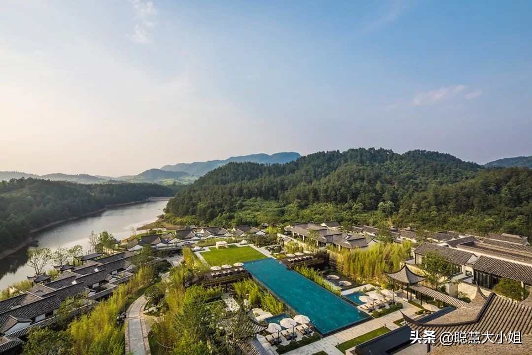 去安吉住哪个酒店离各景区比较近,去安吉哪种酒店最好玩