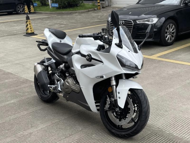 qj赛400a落地价多少钱,qjmotor400预计什么时候出新款