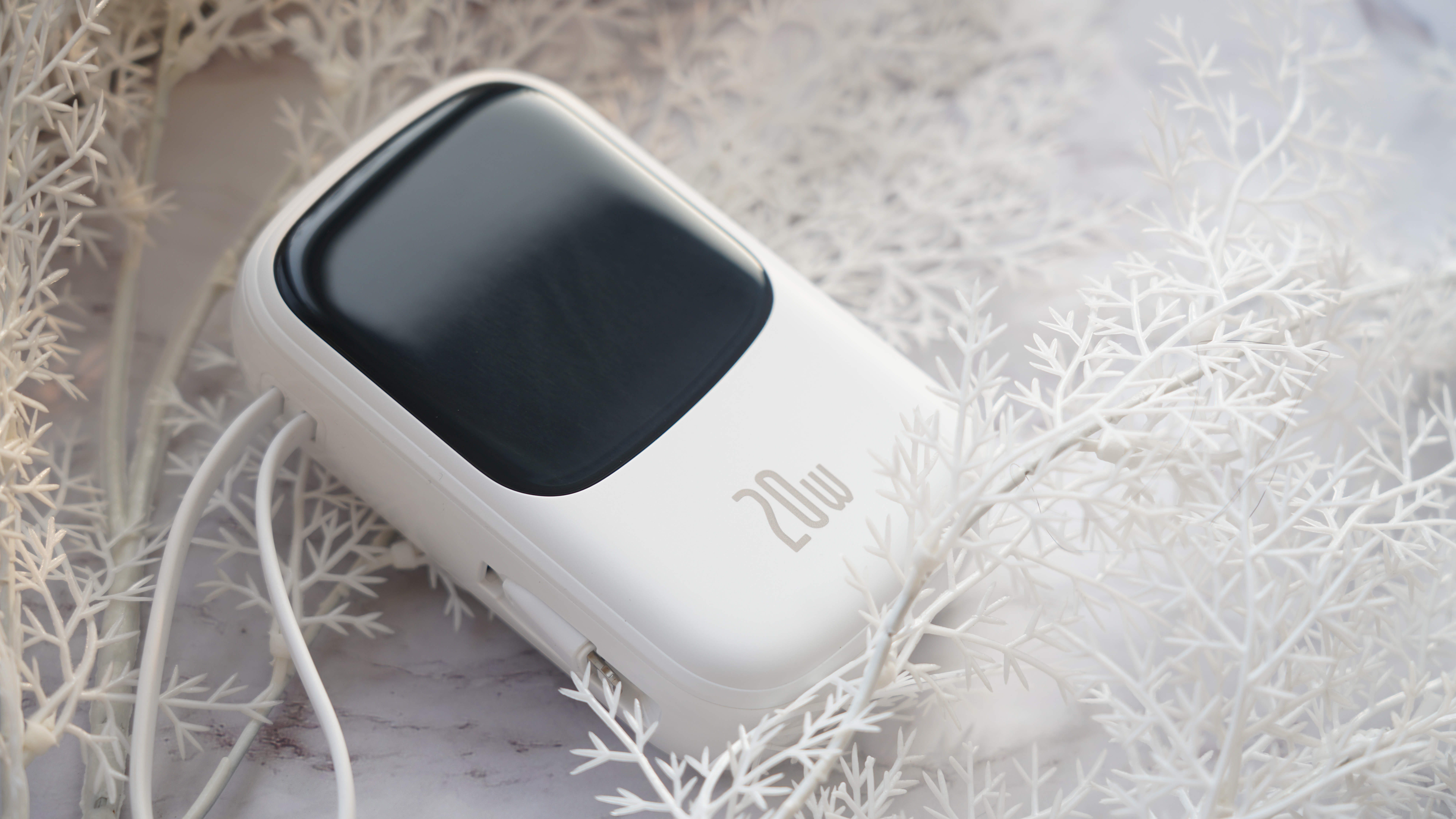 有科技感的充电宝,充电宝科技感超大容量