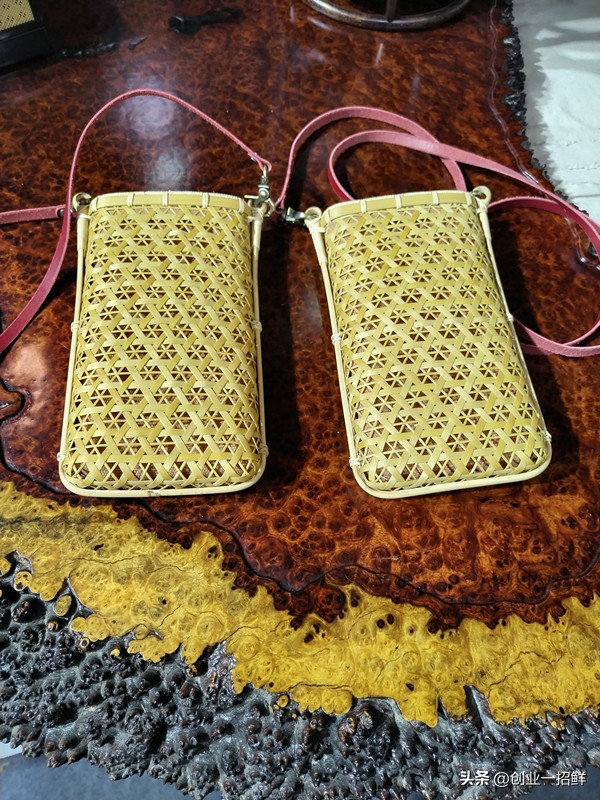 老板很骄傲：这手机包，我独家专卖，京东淘宝都搜不到