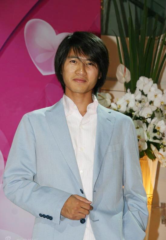 韩寒棱角被磨平全文,韩寒棱角磨平视频