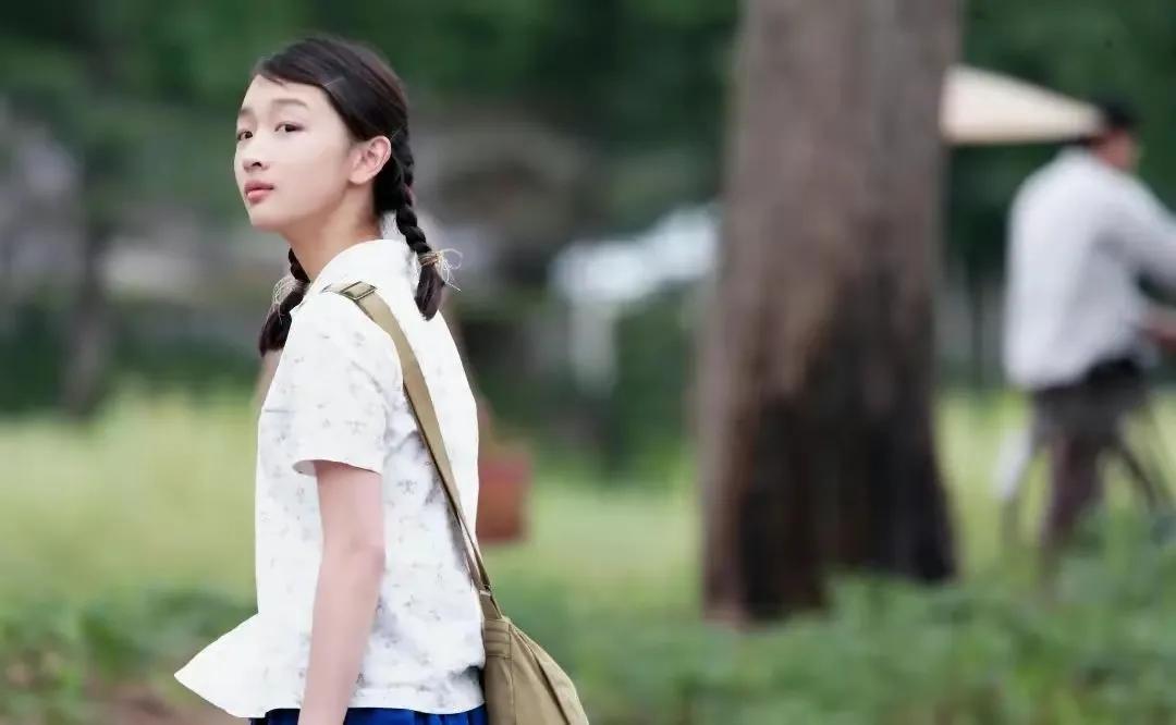 周冬雨刘昊然新片为何突然撤档,周冬雨澄清与刘昊然的关系