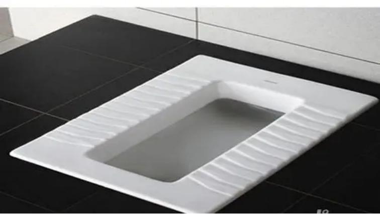 男子腹部痒,男性大量阴虱和虫卵