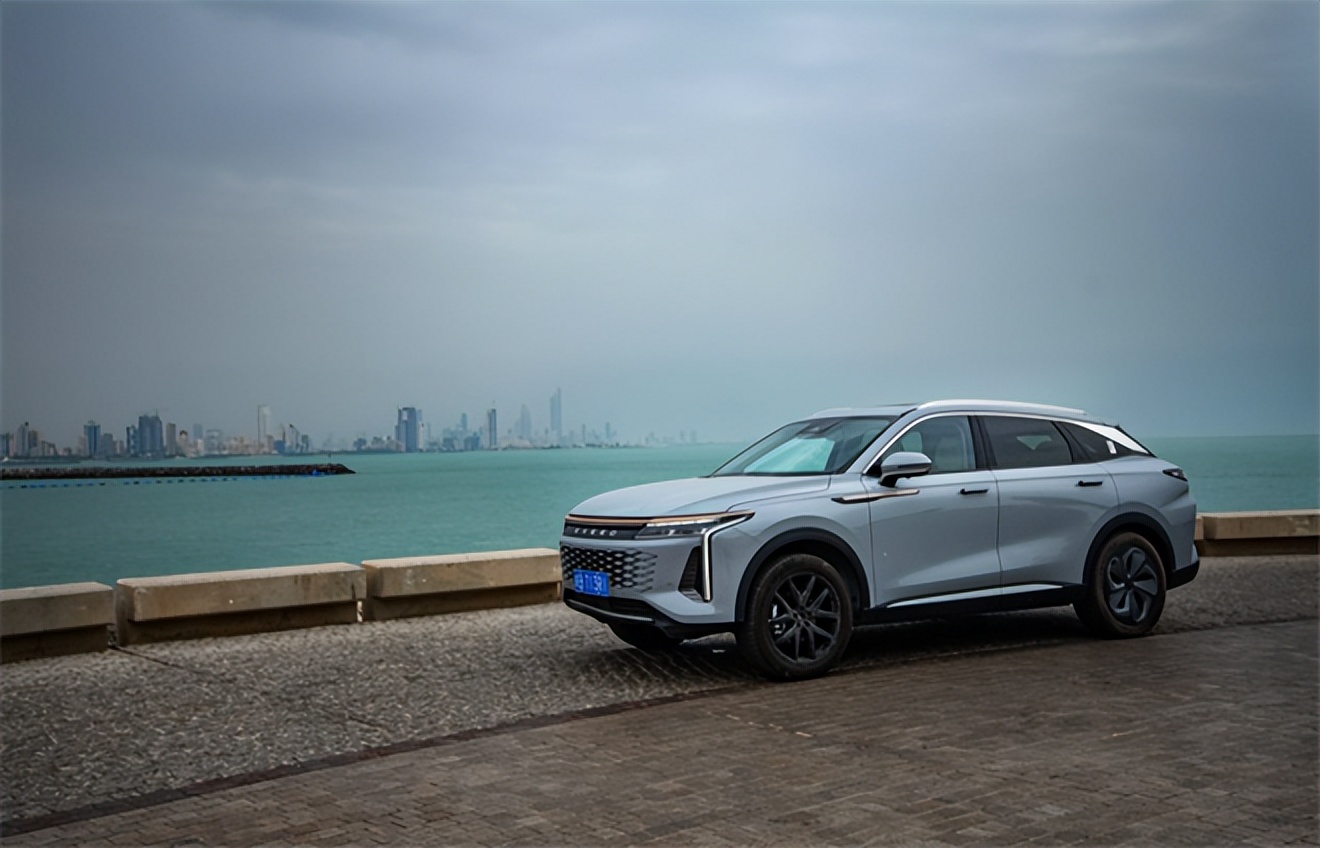 《跟着瑶光看世界》，用多项“第一”掀起短视频营销风暴