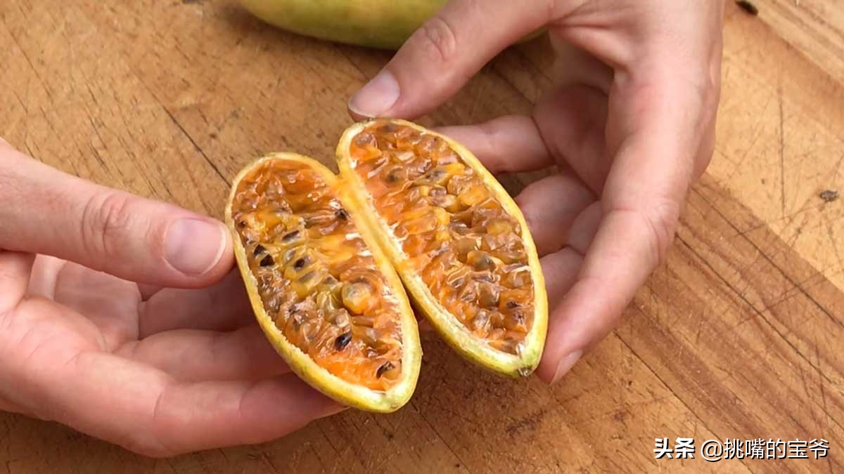 坐在赤道上，气候似云南的南美小国，数百种水果让人口水不断