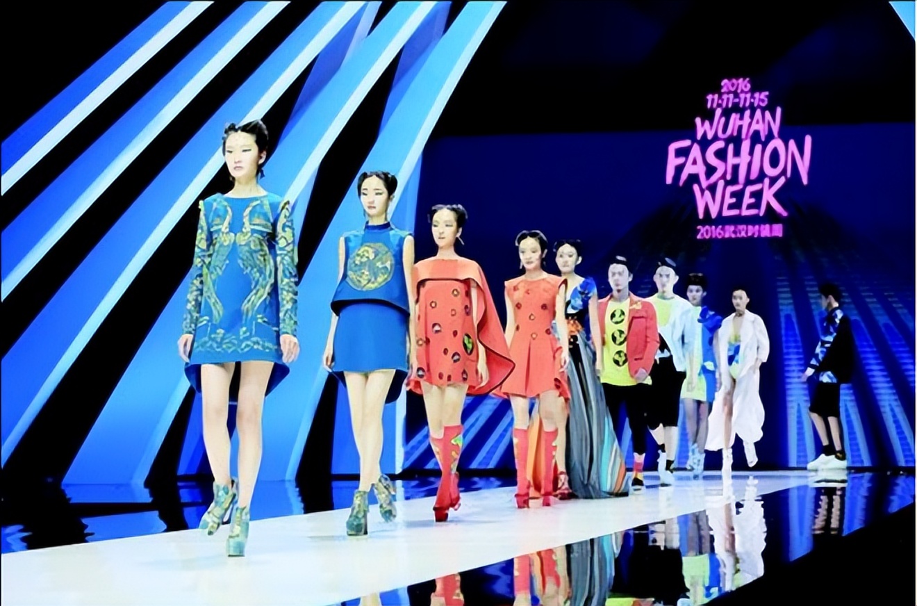 姝︽眽鏃跺皻鍙戝竷,姝︽眽鏃跺皻鍩庡競