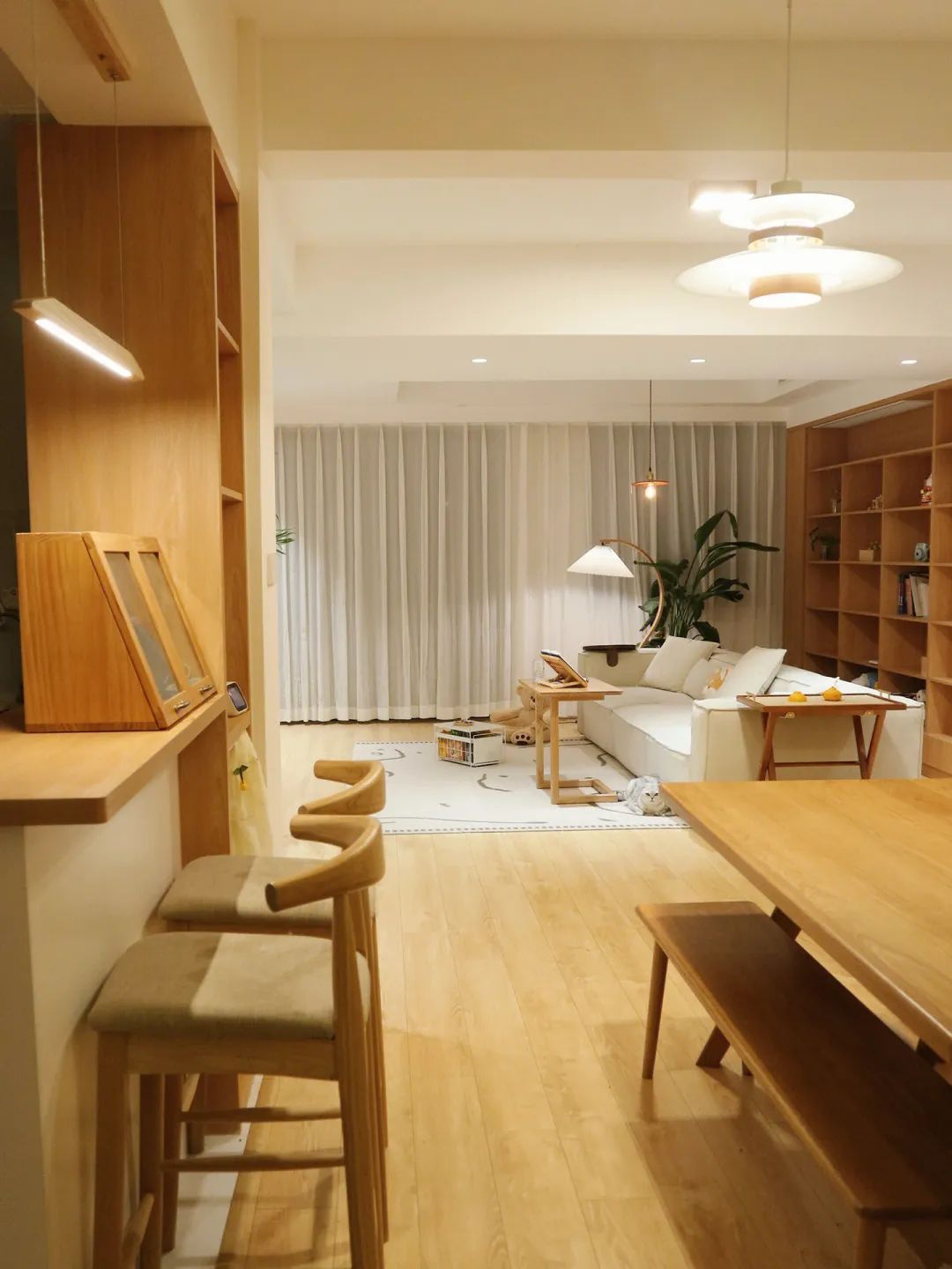 209m²只做两室?95后小夫妻说:这种浪漫,北上广的老破小给不了