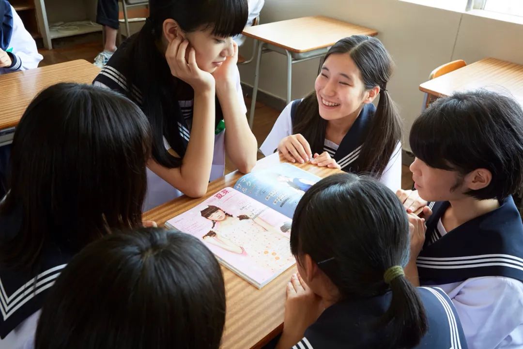 看完河南12岁女孩“大尺度”聊天记录事件，我被那群*兽禽**恶心吐了