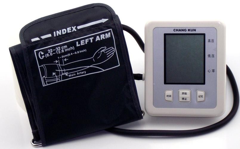 如何正确使用电子血压计,乐普手臂式电子血压计的使用方法