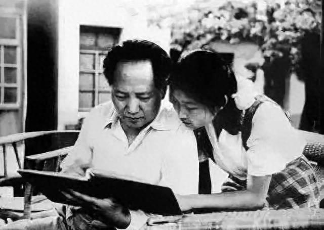 1957年毛*东泽**患上感冒，医生治疗却加重病情，舒同：请刘惠民看看