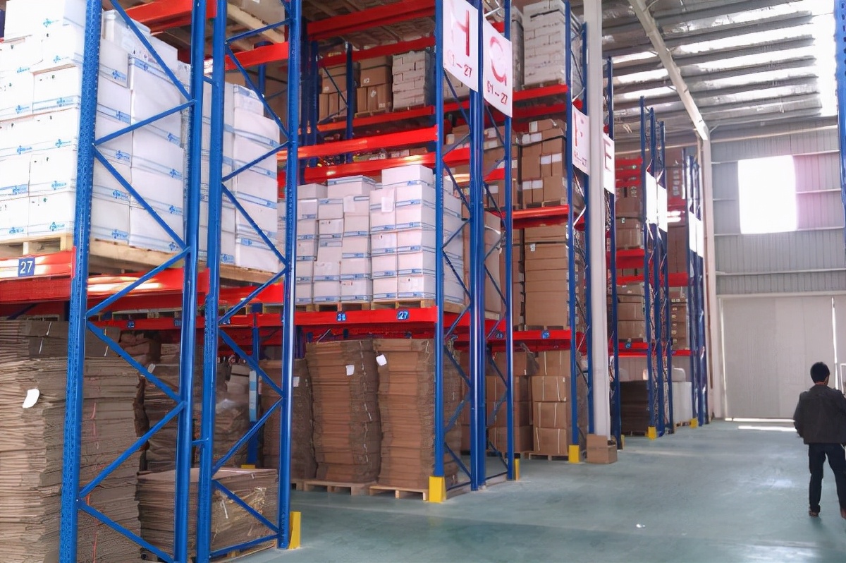 重型货架横梁尺寸,重型横梁式托盘货架安装