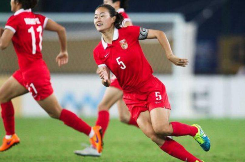 中国女足14号中卫,她是中国女篮学历最高的球员