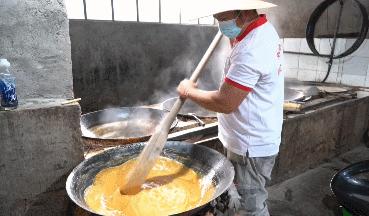 红糖糍粑体验,正宗红糖熬制