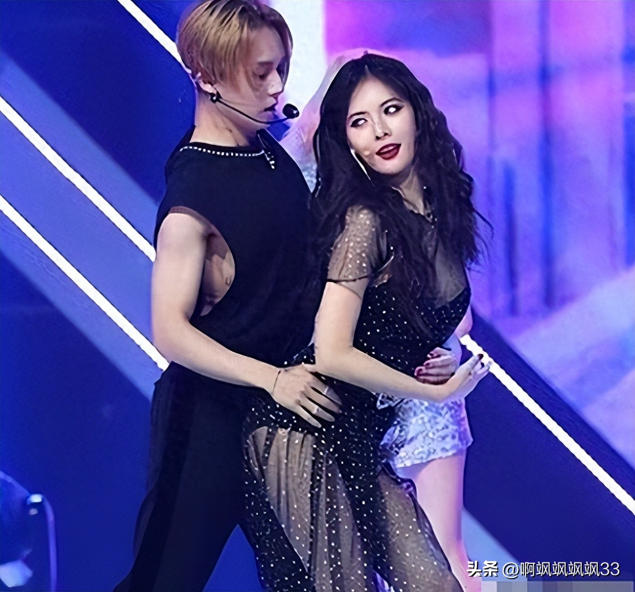 现在女星玩“诱惑”毫无下限！