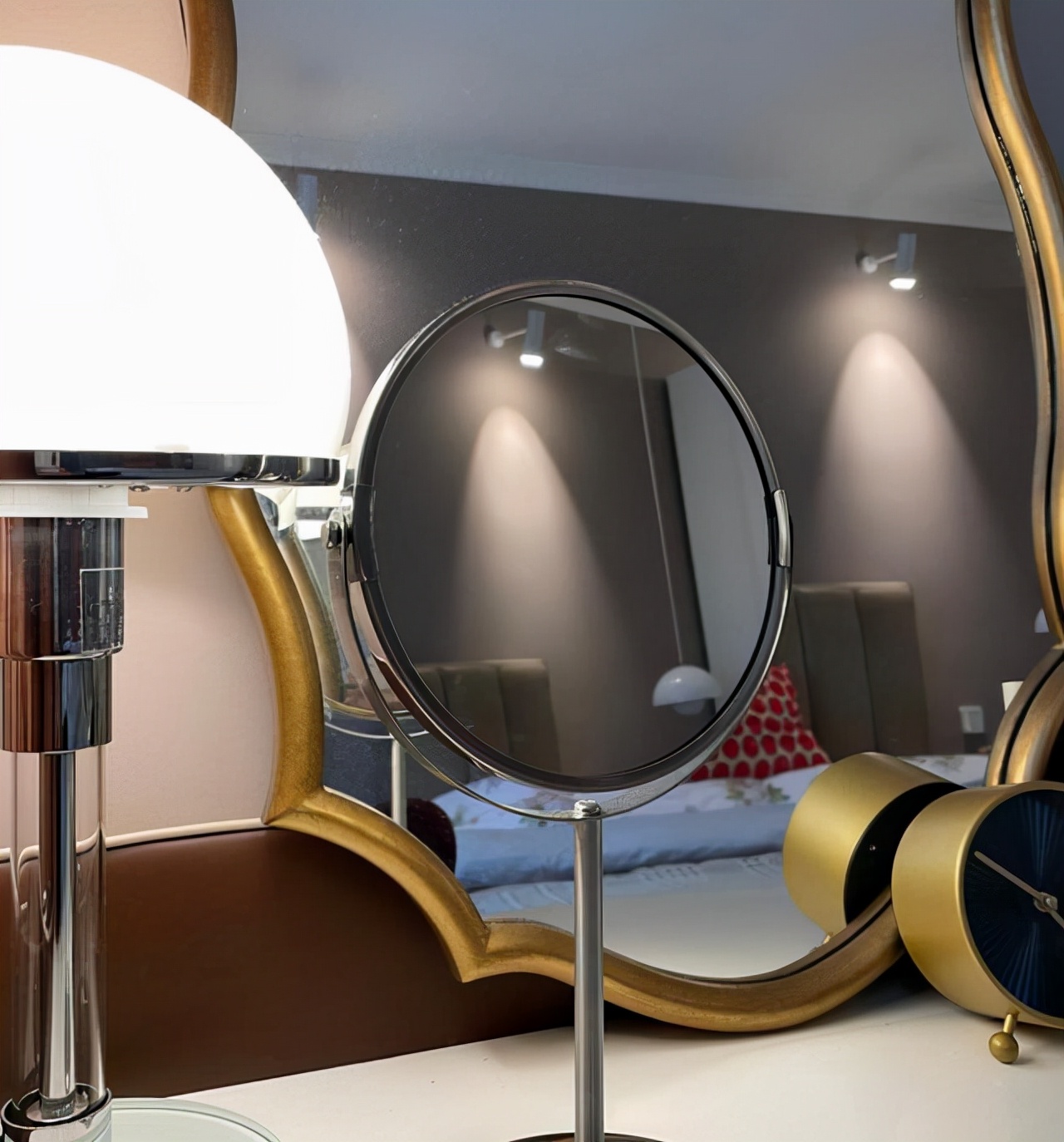 为什么越穷人越喜欢装富人,为什么人都喜欢装穷