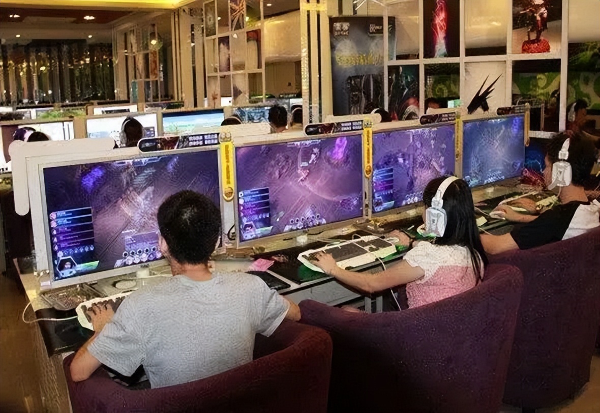 为啥网吧电脑配置低但效果好,为什么网吧电脑配置不高却很溜