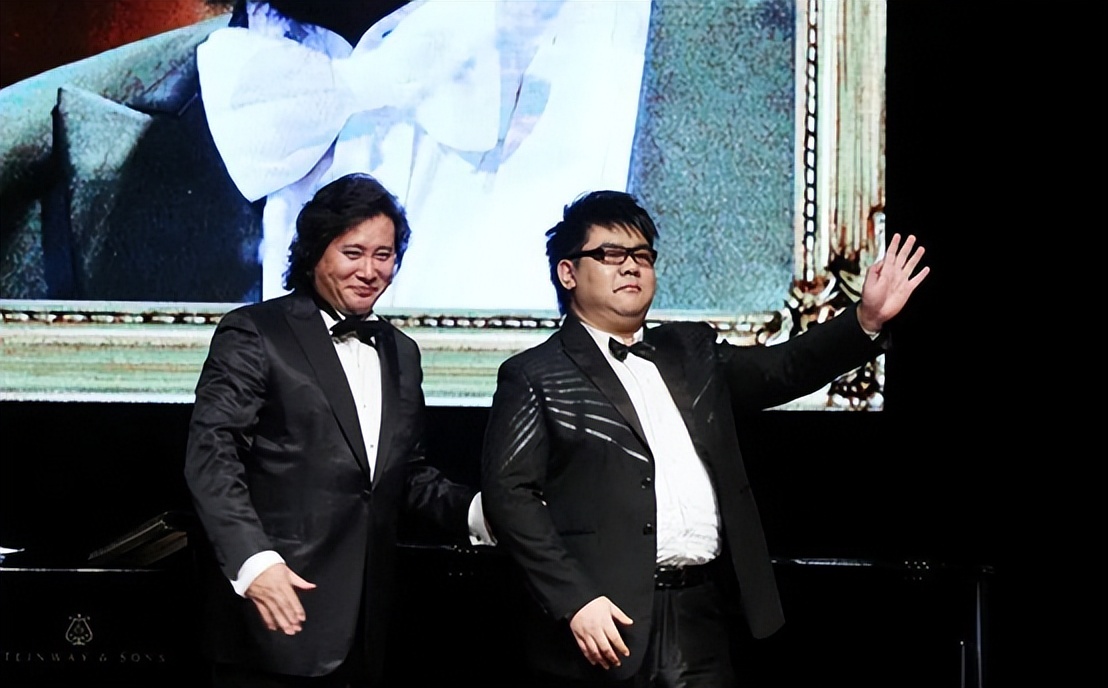 盲人歌手杨光最近的情况,盲人歌手杨光真的看不见吗