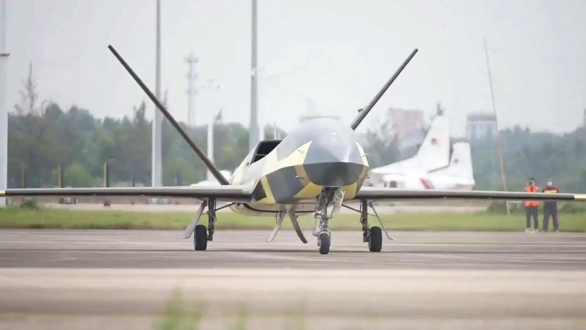 珠海航展武器成交额,珠海航展2500亿订单是真的吗