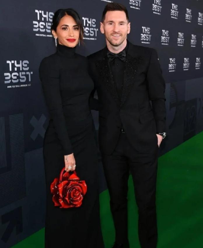 梅西夫妇视频,梅西与安东内拉的恩爱时刻