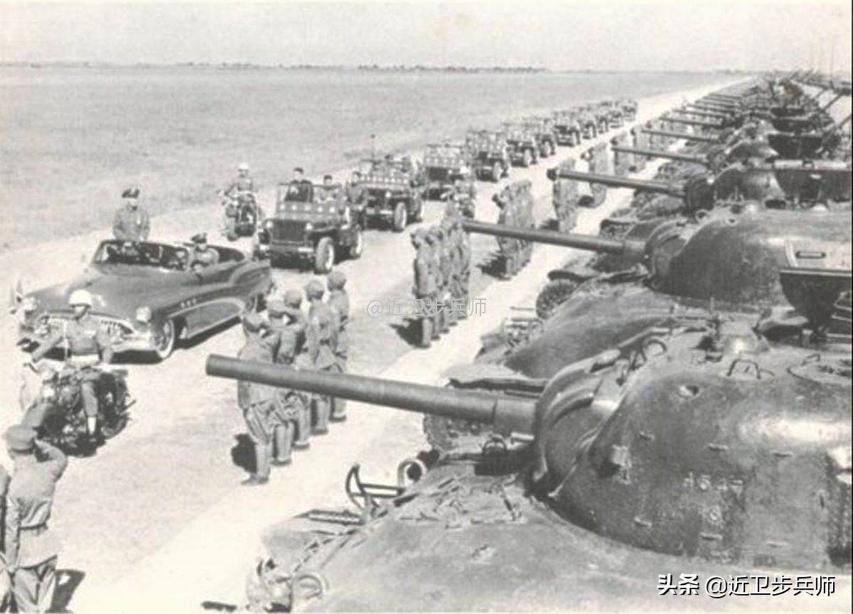 m4谢尔曼坦克在亚洲,m4谢尔曼坦克有几挺机枪