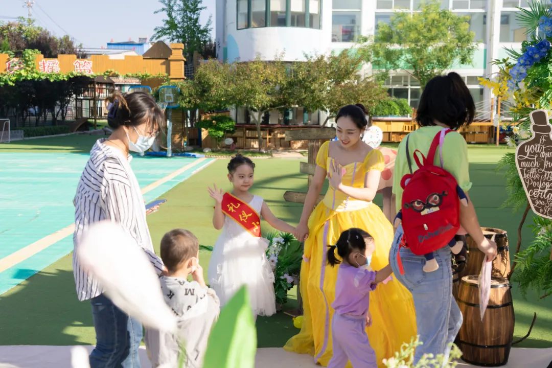 秋光如岁邂逅一场欢喜——临猗县直一园开学季