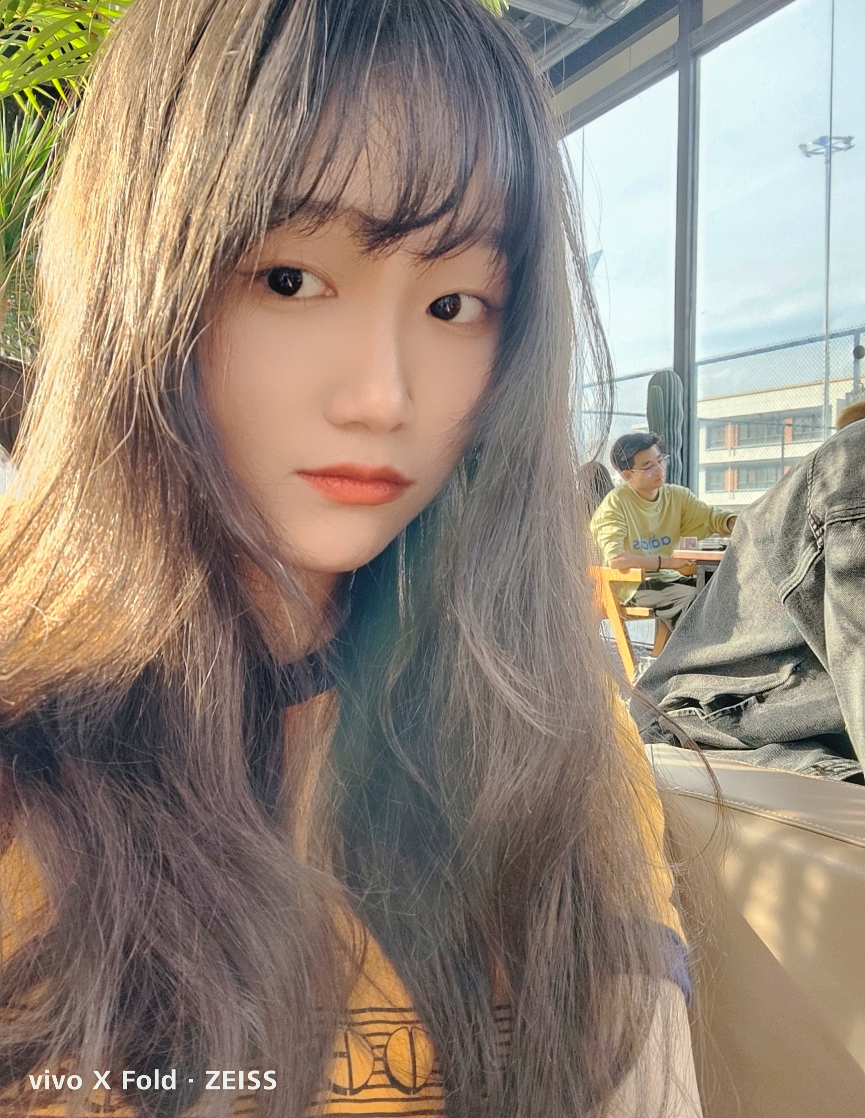 vivoXFold民间评测：8999起售，发布最晚折叠屏，能超越友商吗？