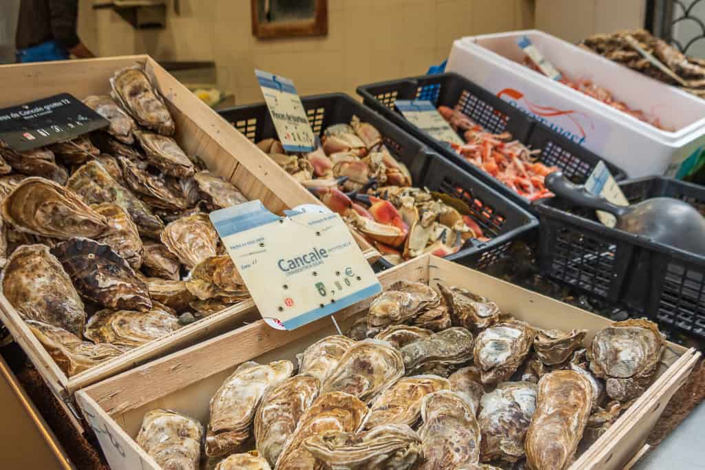 生蚝之都康卡勒：凯撒大帝太阳王拿破仑三世青睐，美味流传两千年