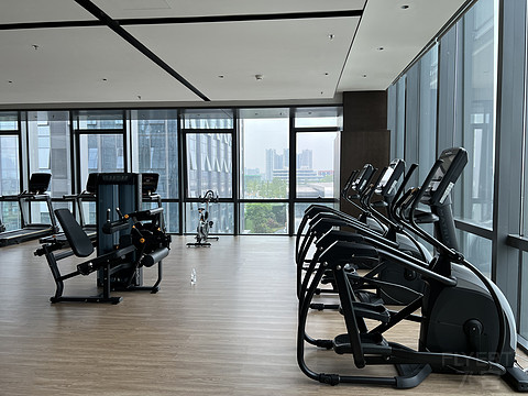 窗含西岭千秋雪成都环球中心雪山,窗含西岭千秋雪魅力成都