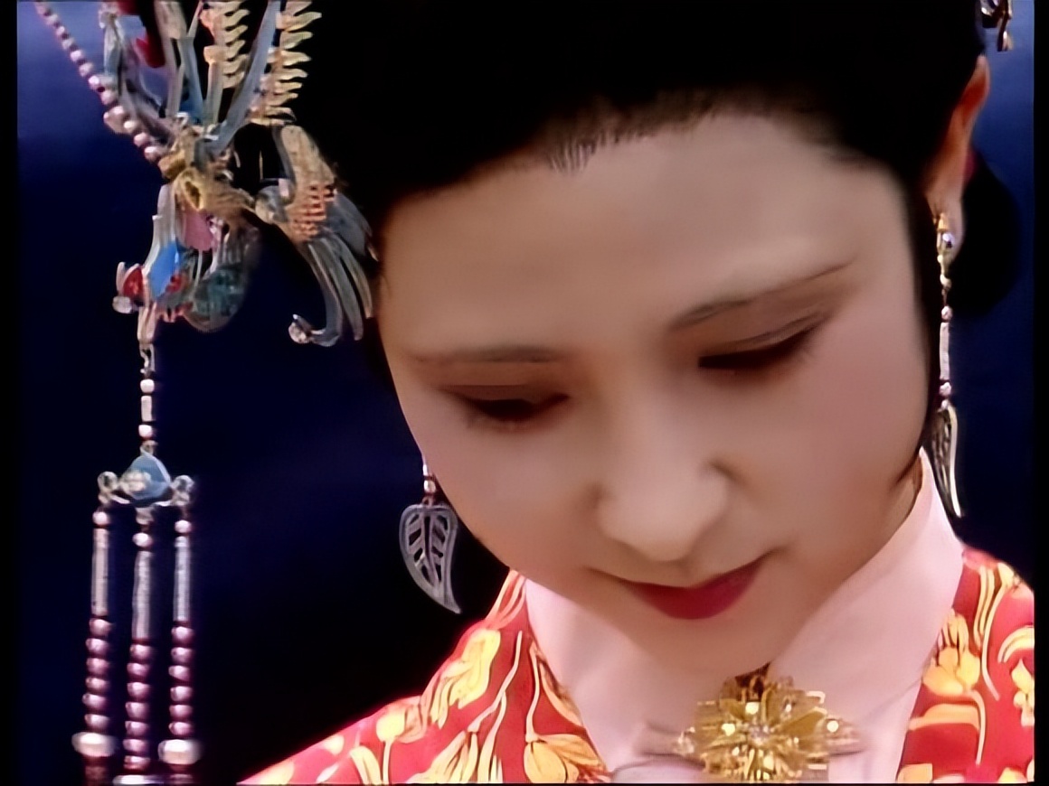 红楼梦胡君荣性别,红楼梦死于妇科病的三个女人