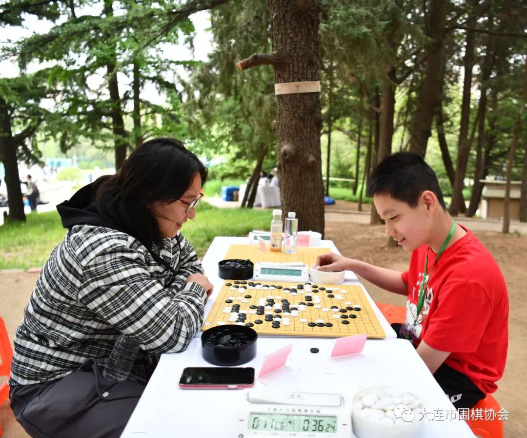 槐香四溢沁入八荒,槐香四溢