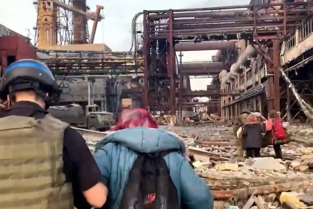 亚速钢铁厂危险了,亚速钢铁厂为何如此难攻